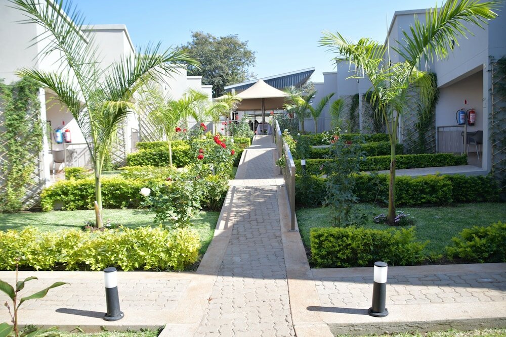 Фото Bhejane Lodge