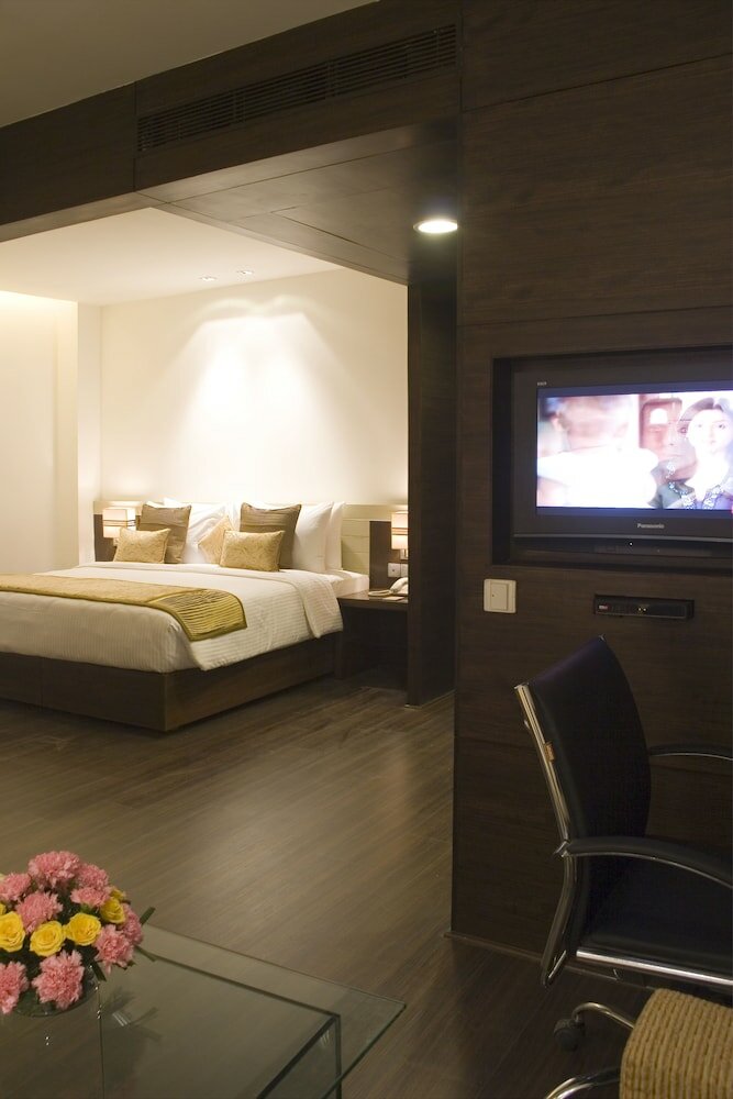 Фото Shervani Hotel Nehru Place