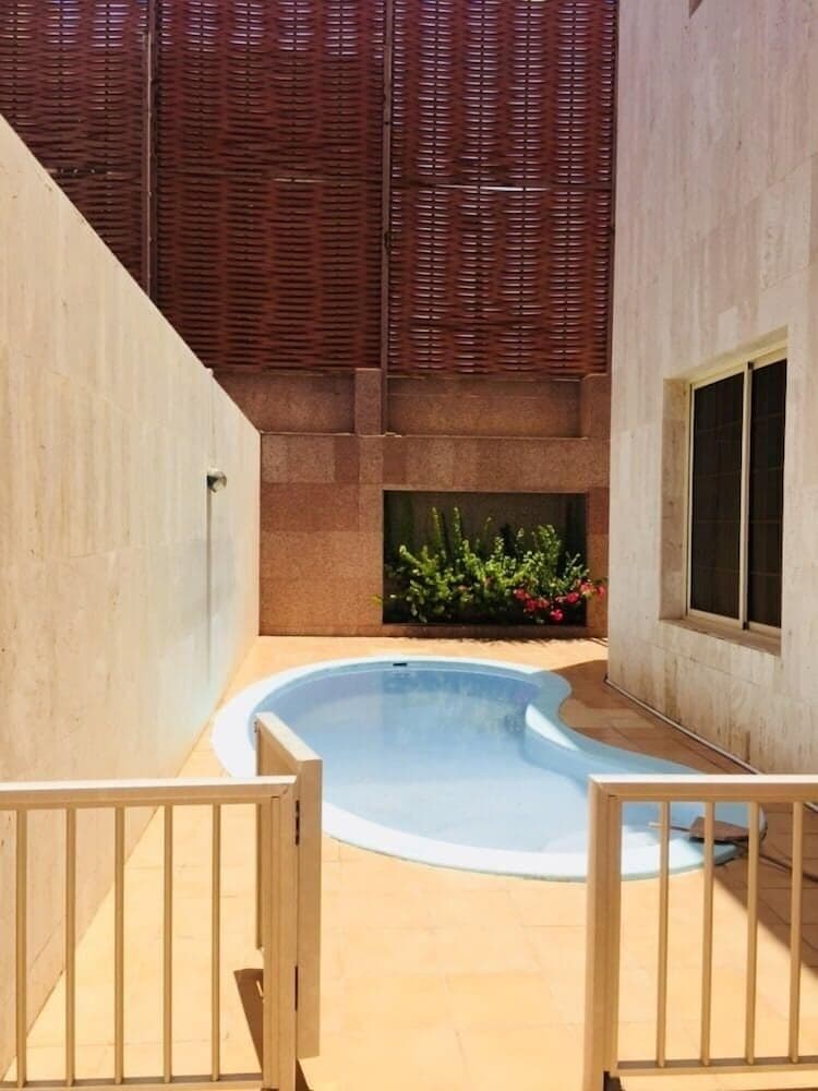 Фото Warood Alsafwa Villas & Hotel Suites