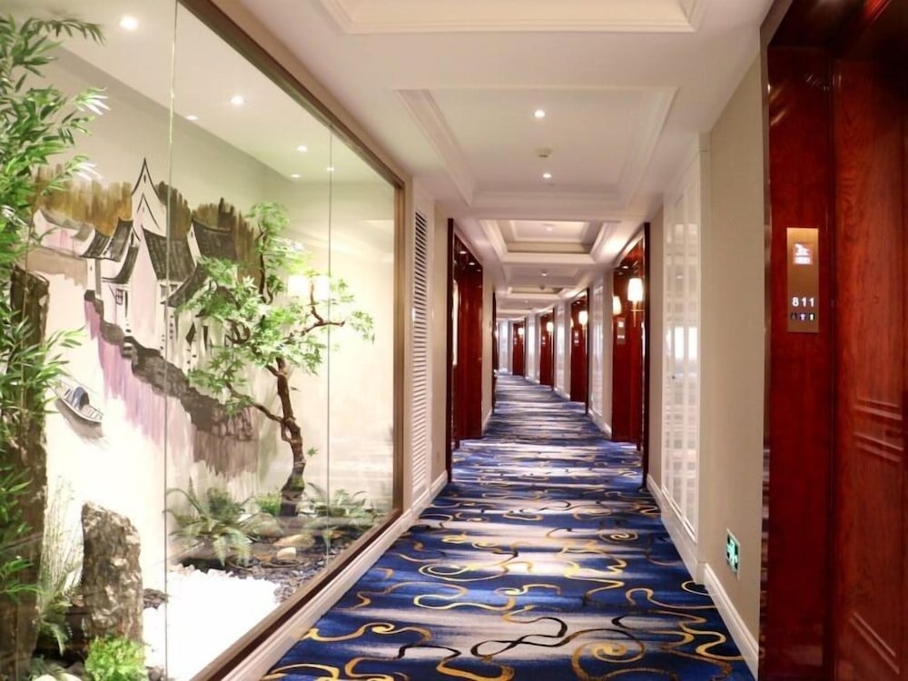 Фото GreenTree Eastern Hotel Binhai Obrao Liya City Square