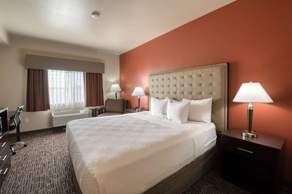 Фото Best Western Northwest Lodge