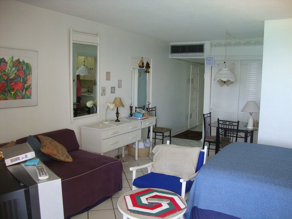 Фото Ocean Suite Beach Front at Mobay Club