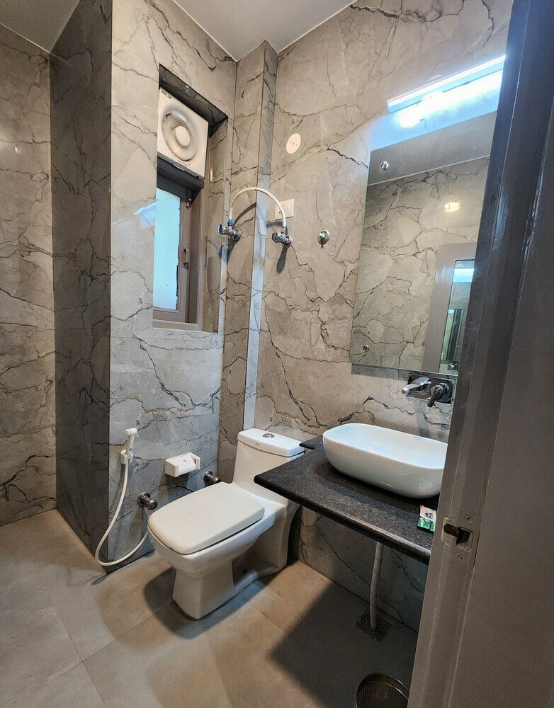 Фото Hotel Square 9 Inn