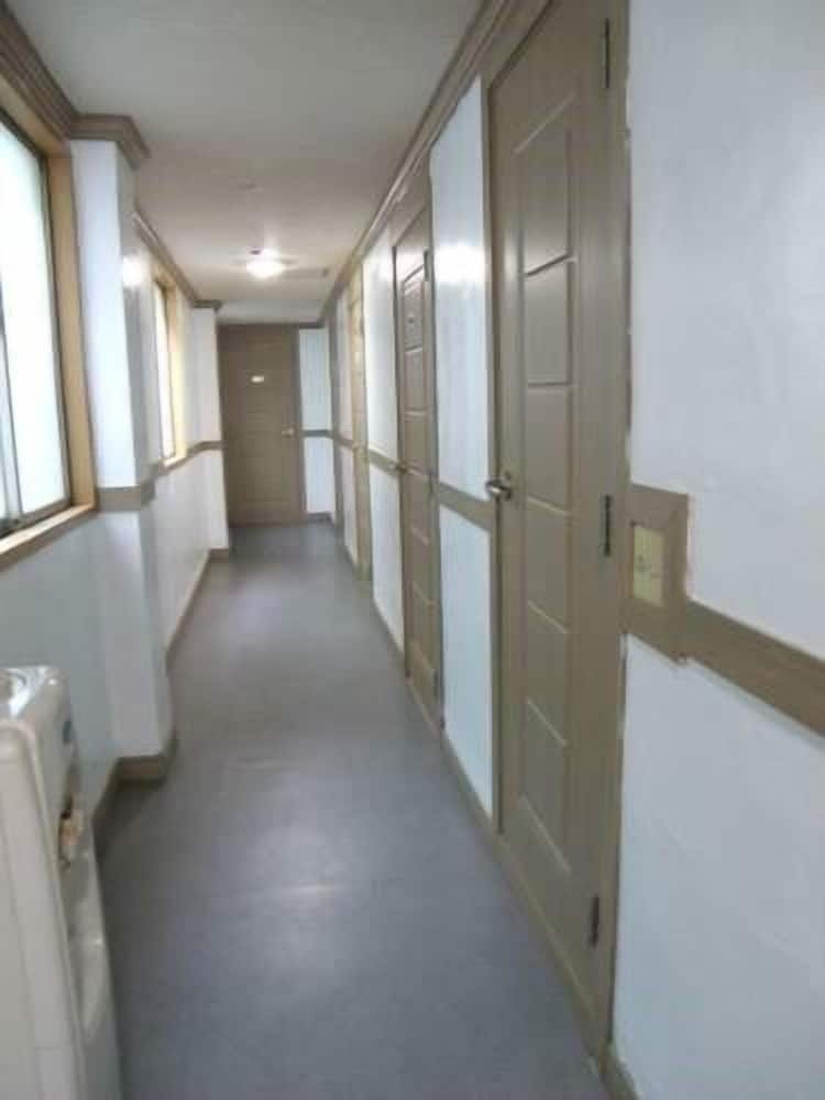 Фото New Busan Jang Motel