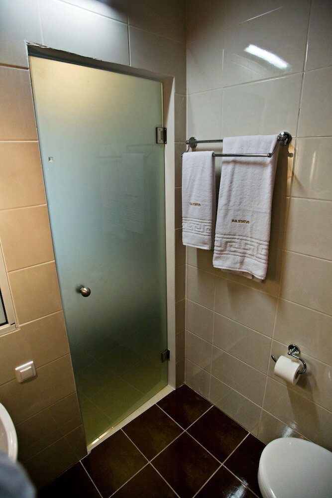 Фото Rg Status Hotel