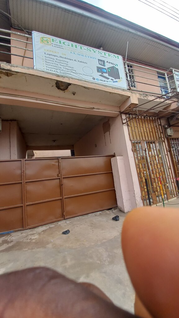 Computer repairs and services 8 Eight - System, Accra, photo