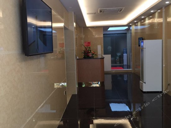 Фото Zhuhai Lian Fa Hotel