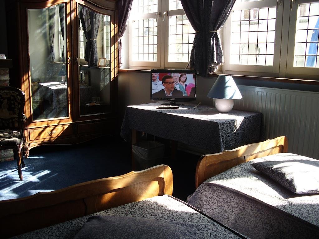 Фото Erasmus Hotel