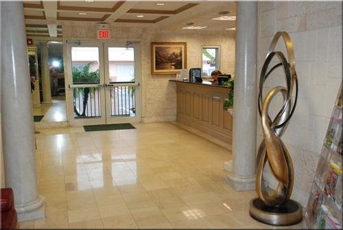 Фото Royal Inn Hotel