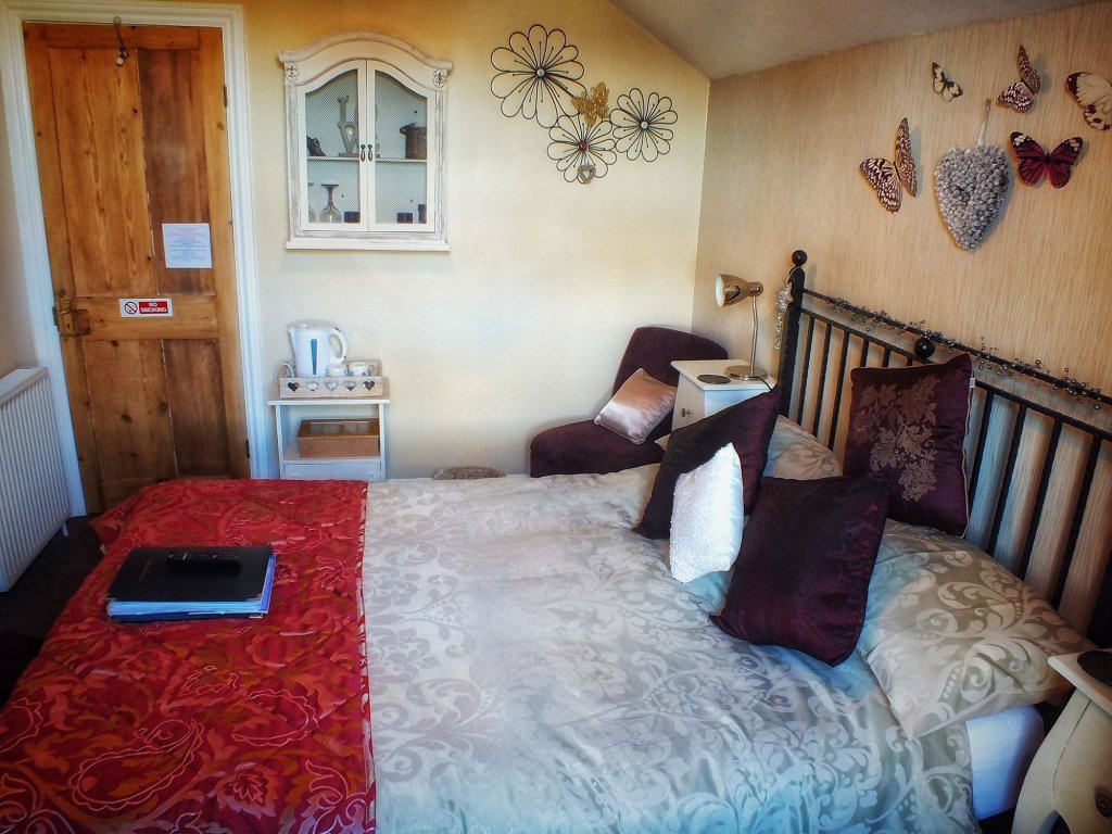 Фото Heathfield Bed and Breakfast Guest House