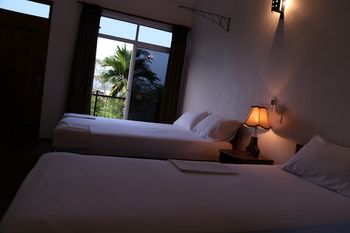 Фото Serene Park Hotel