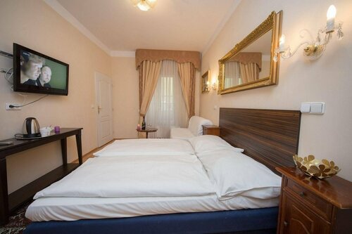 Гостиница Donatello Hotel в Праге