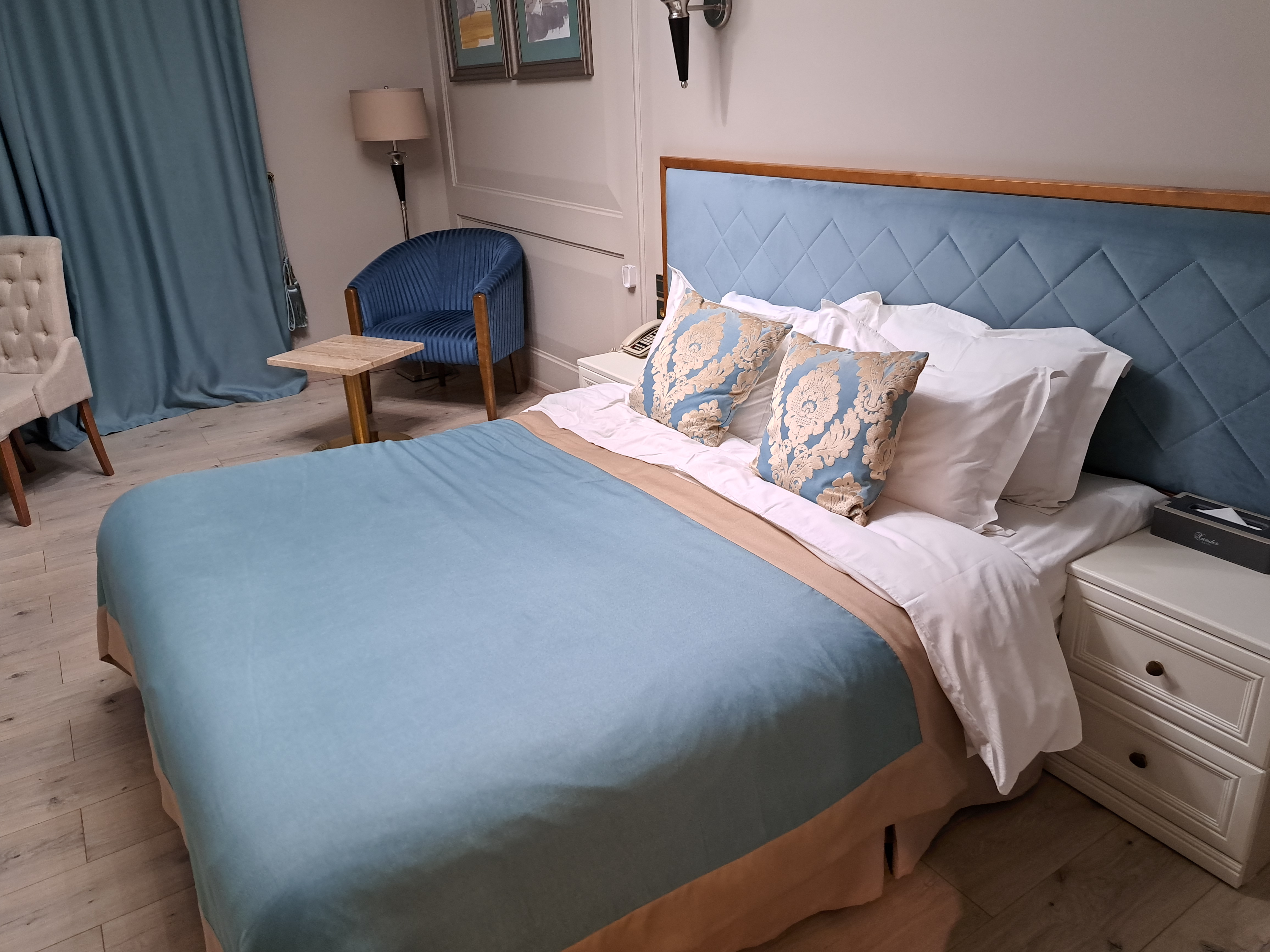 Фото отеля 2