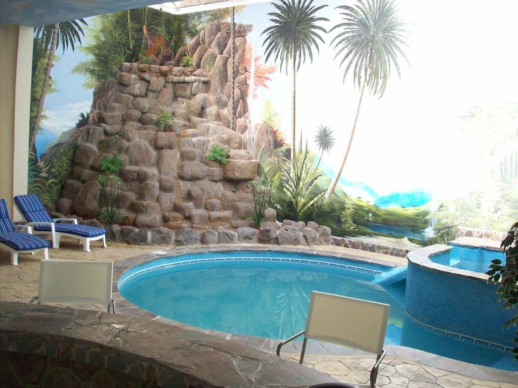 Фото отеля 2