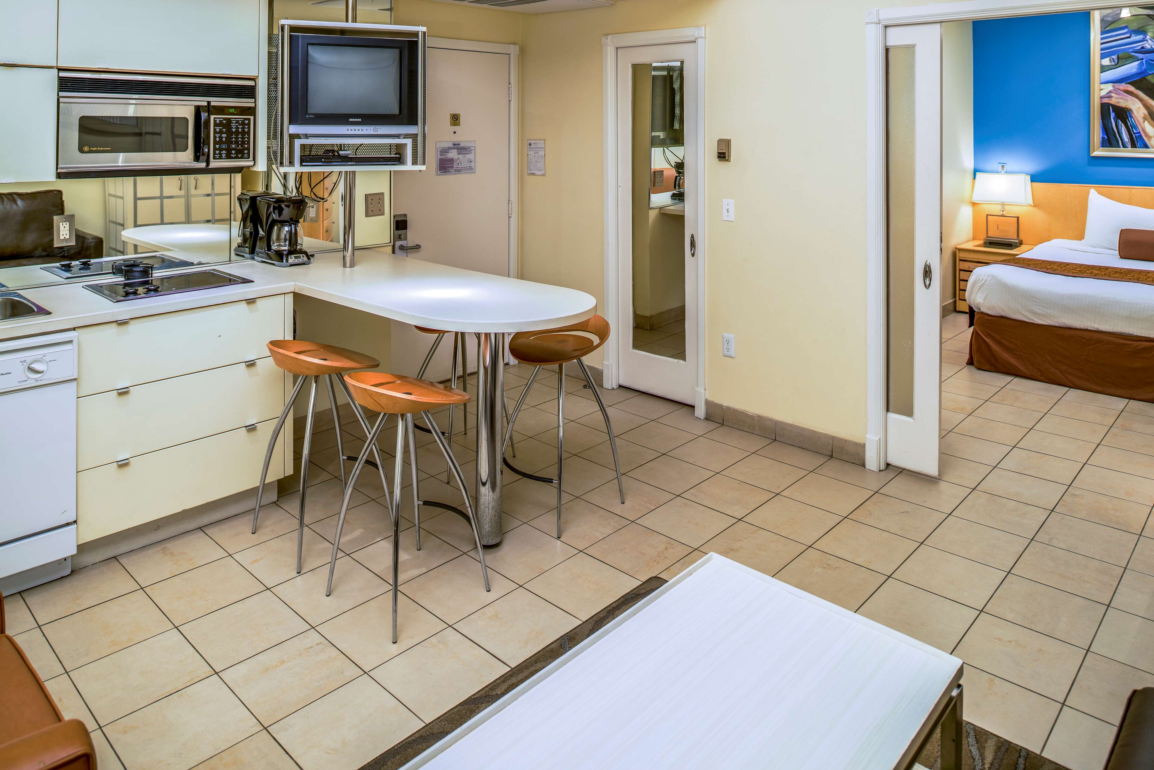 Фото Hilton Vacation Club Crescent on South Beach Miami