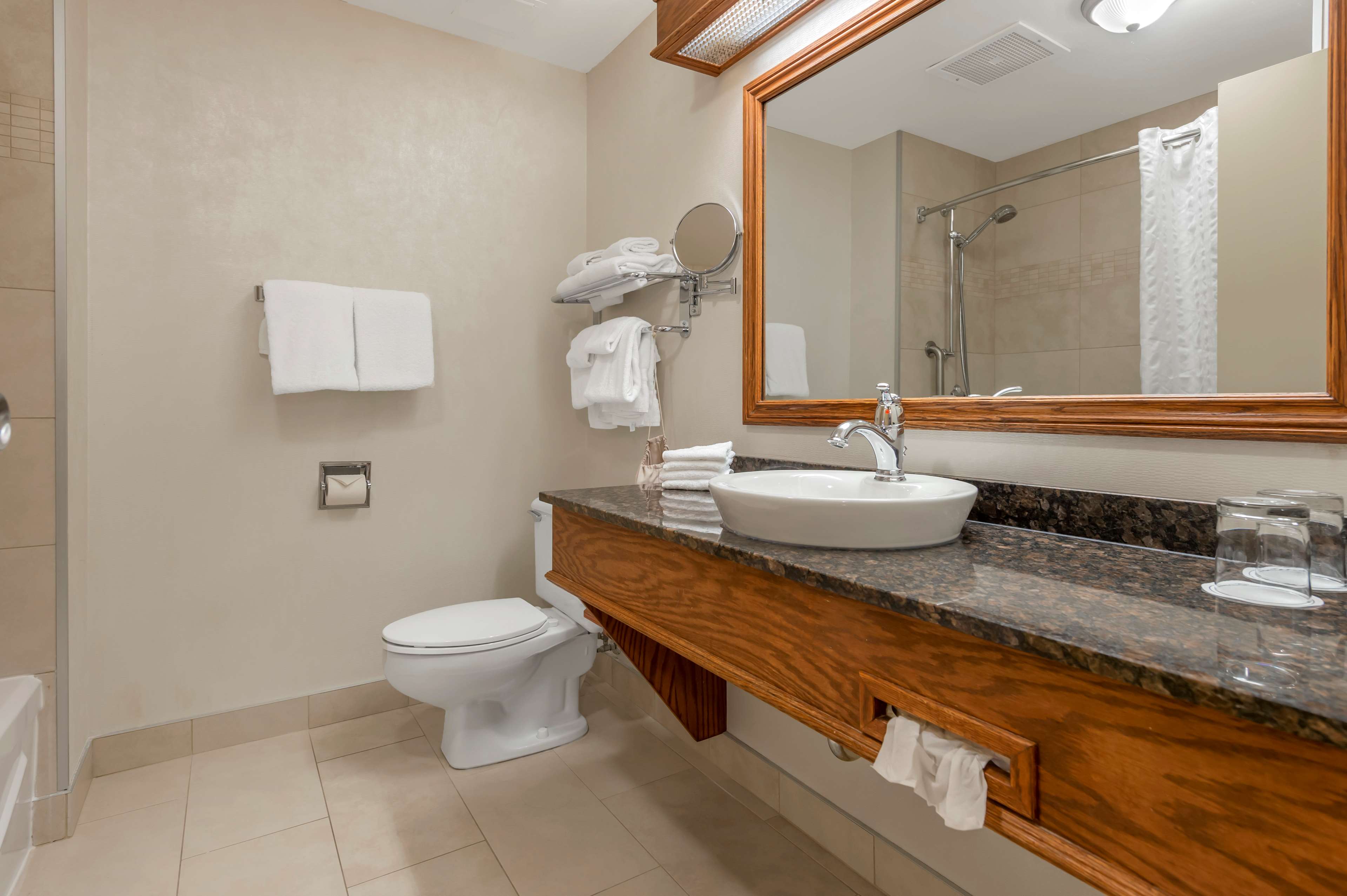 Фото Best Western Plus City Centre Centre Ville