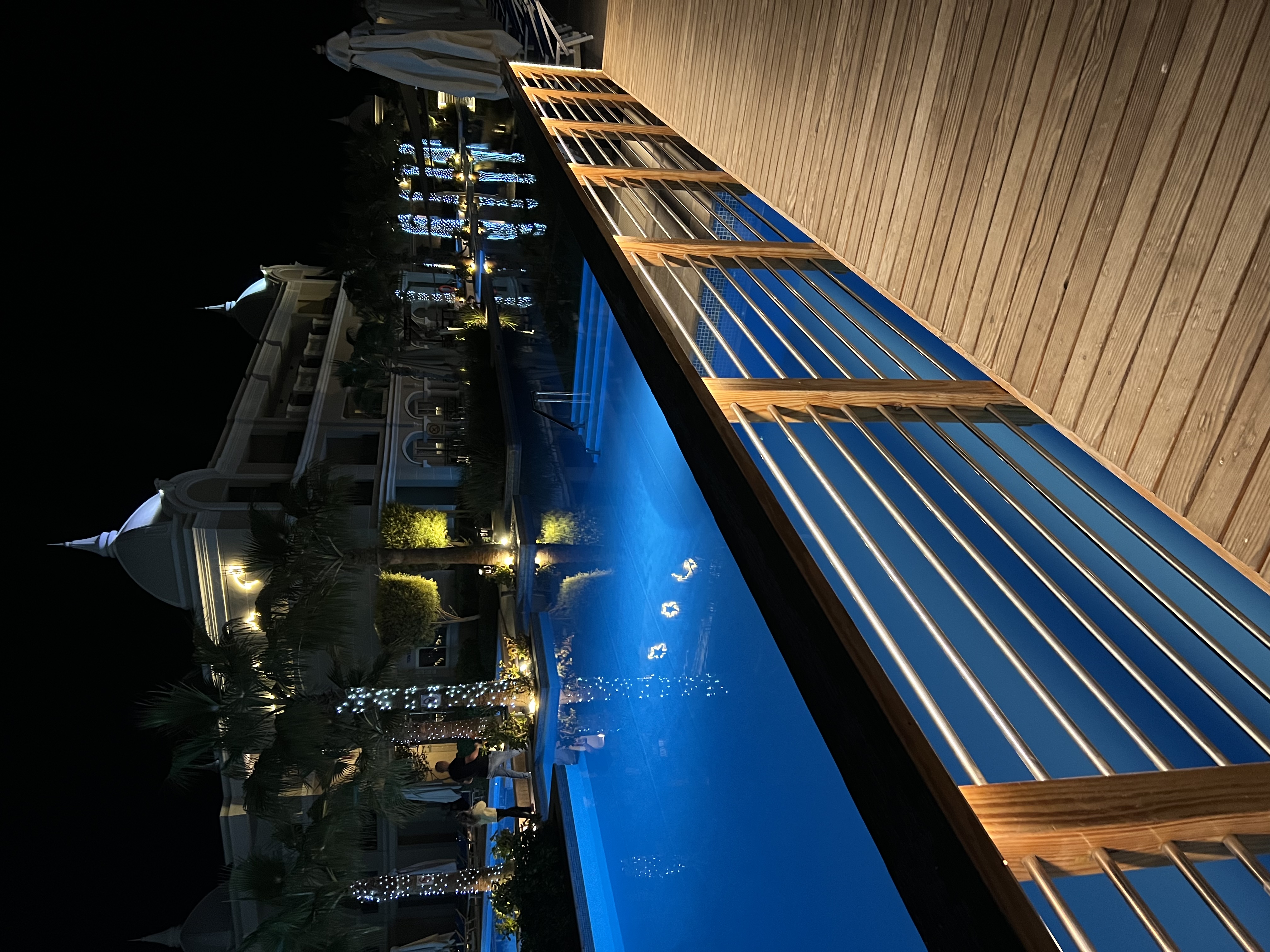 Фото Titanic Royal