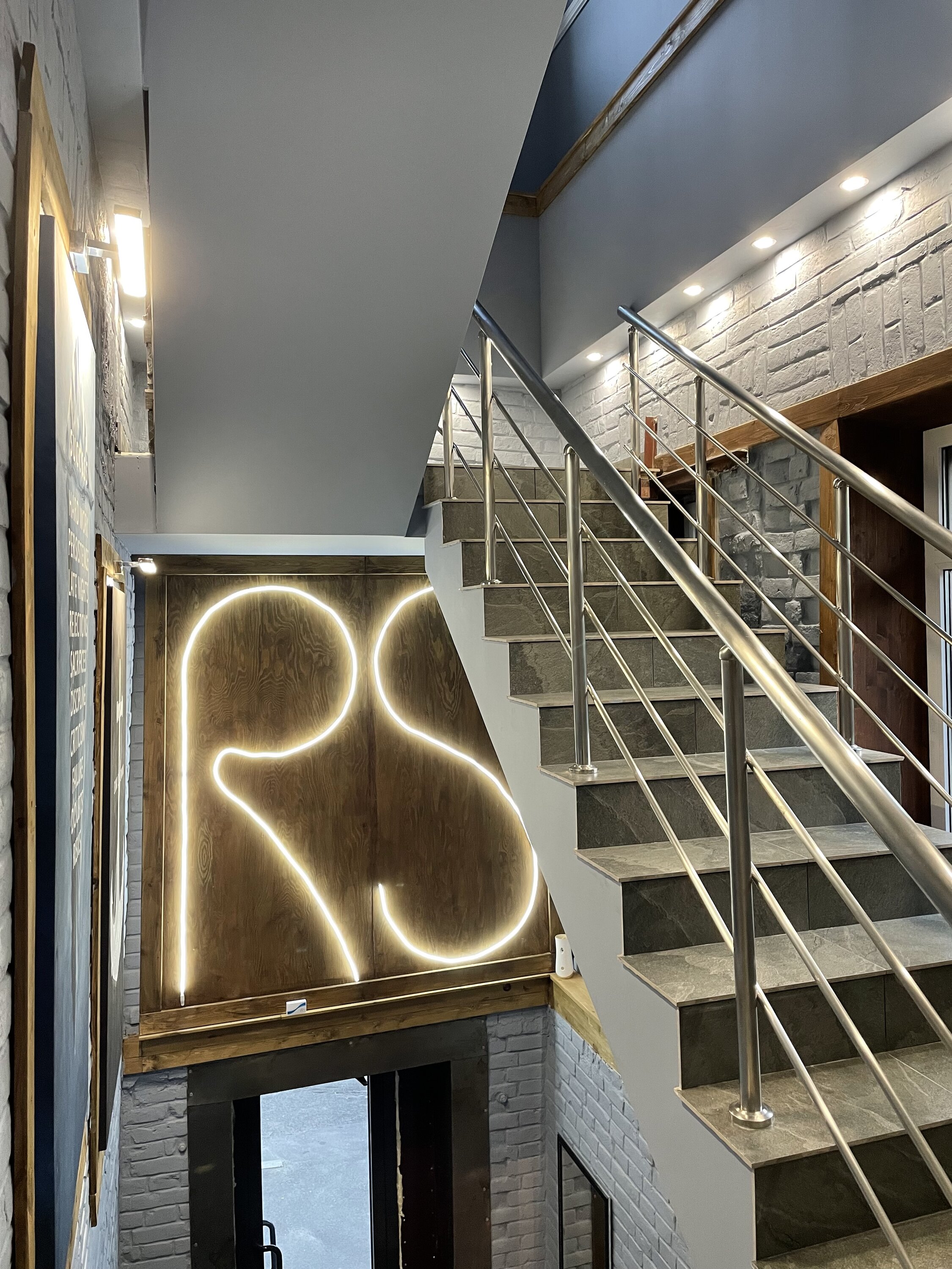 Фото Resident Loft Hotel