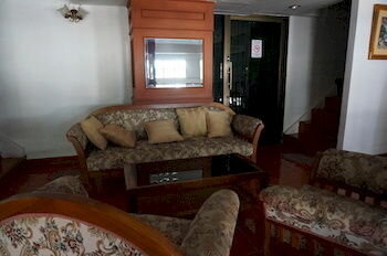 Фото Dee-Lek Guesthouse and Restaurant