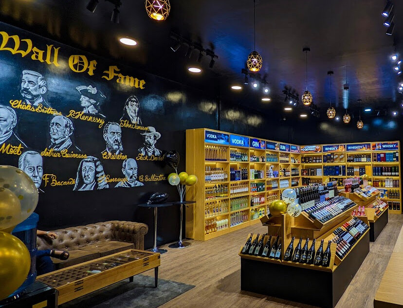 Alcoholic beverages Liquor junction, Kumasi, photo