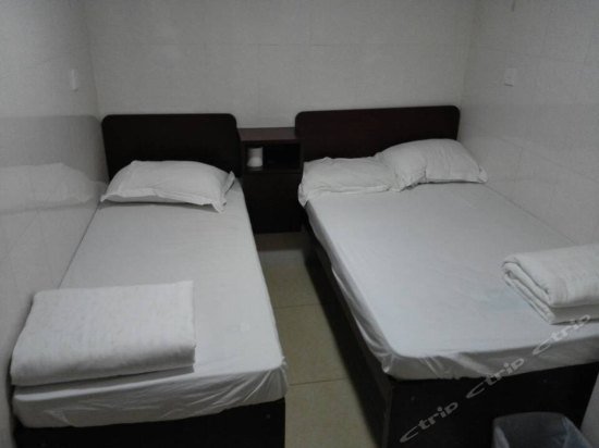 Фото First Class Guest House