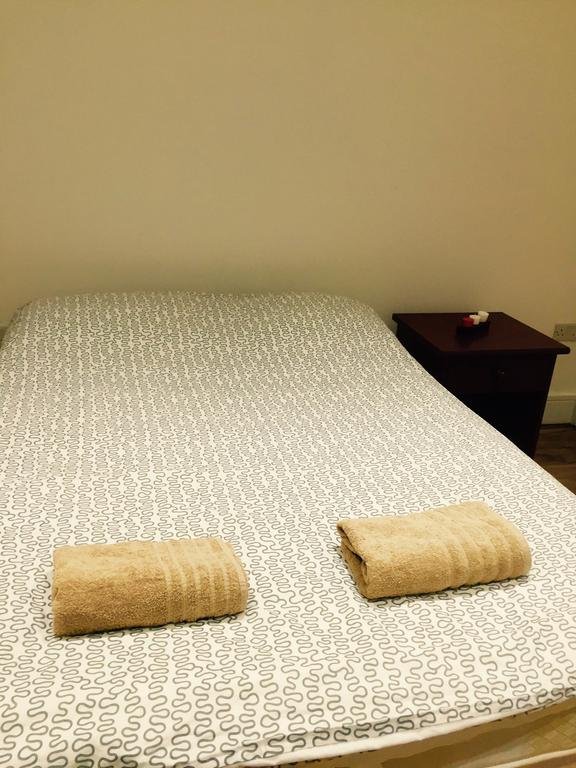 Фото Whitechapel Guest House