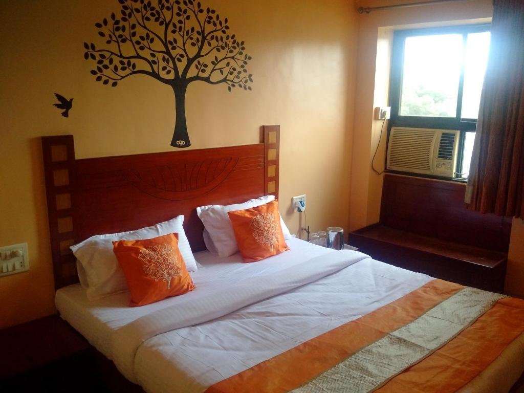 Фото Hotel Suraj Lodge