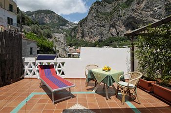 Фото Amalfi Apartment