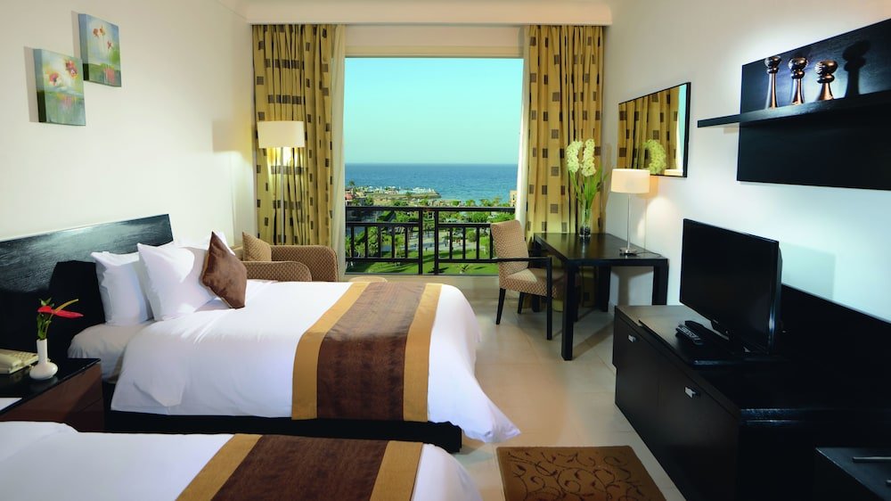 Фото Movenpick Resort El Sokhna