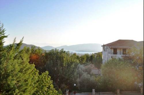 Фото Hotel Defkalion