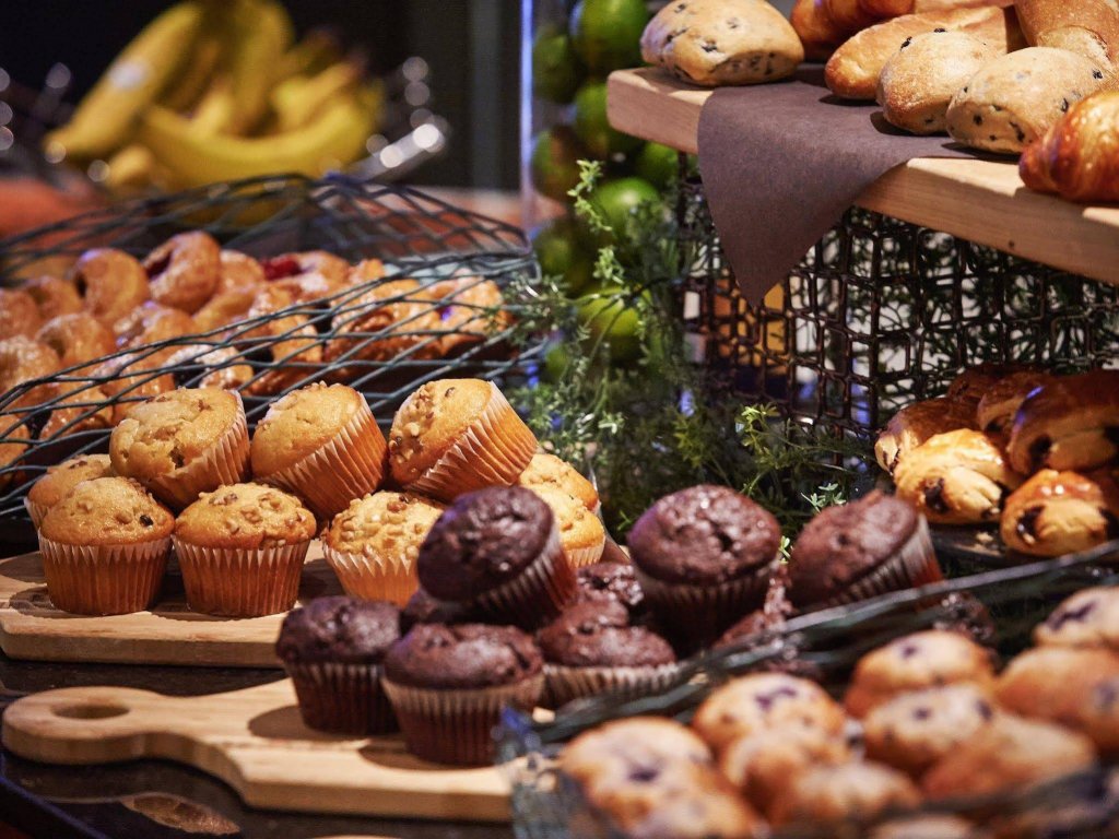 Фото Delta Hotels Toronto Mississauga