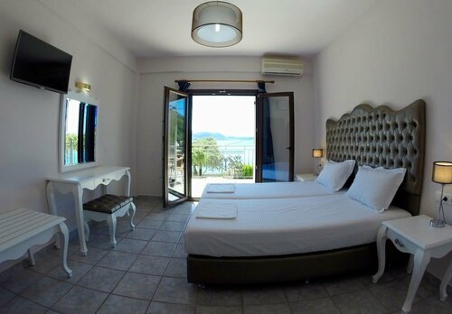 Гостиница Enjoy Lichnos Bay Village, Camping, Hotel & Apartments