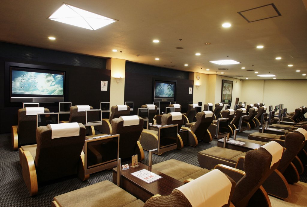 Фото Capsule Hotel Wellbe Sakae - Caters to Men