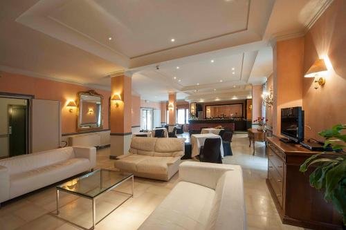 Фото Hotel Poledrini