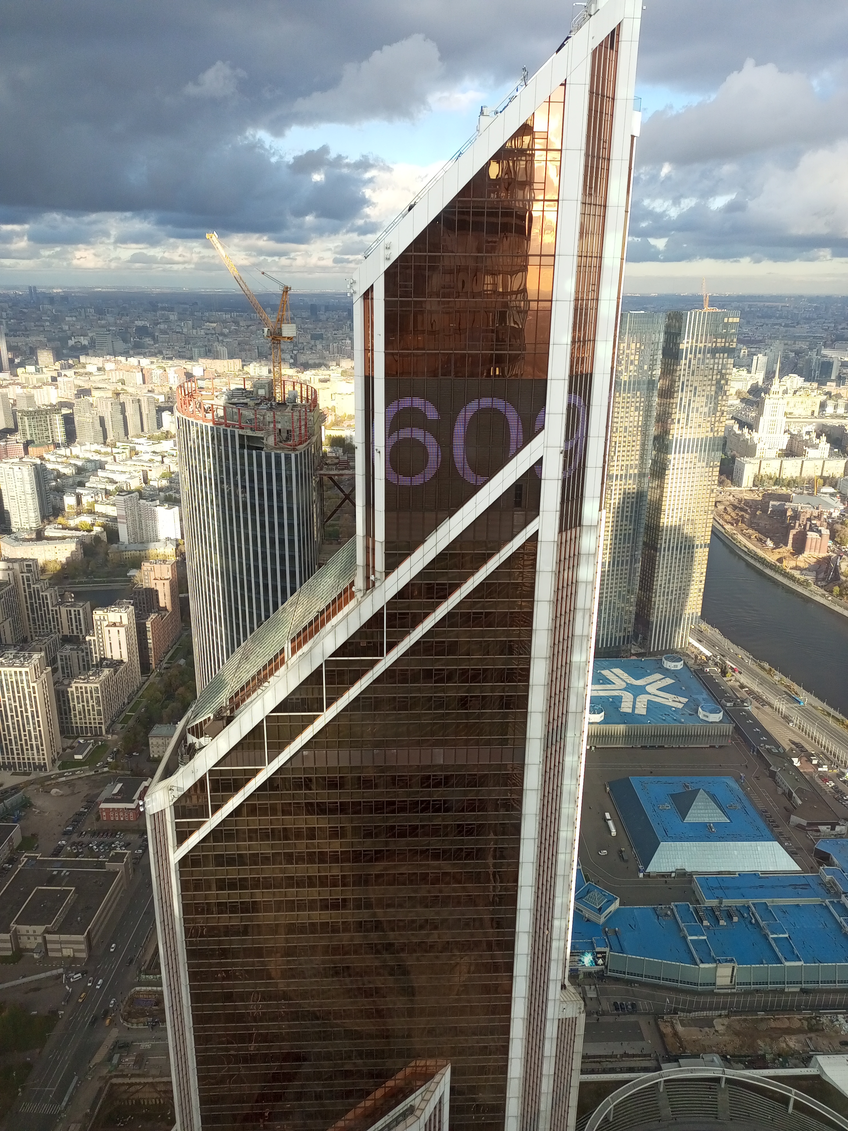 Фото Dot Space 84