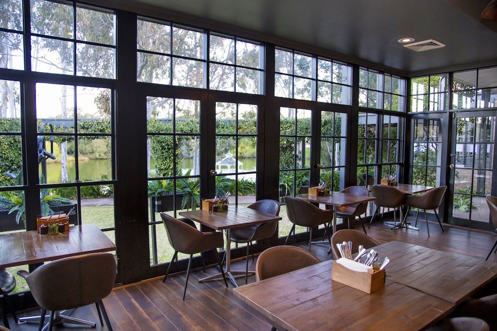 Фото Lincoln Downs Resort 