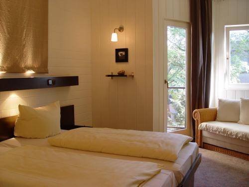 Фото Lindenhof Landgasthof Hotel