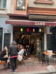 Zade Cafe (İstanbul, Beyoğlu, Katipmustafa Çelebi Mah., Çukurlu Çeşme Sok., 8) ، مقهى
