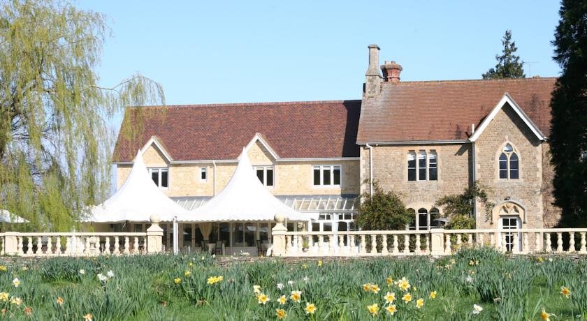 Фото Fallowfields Country House Hotel