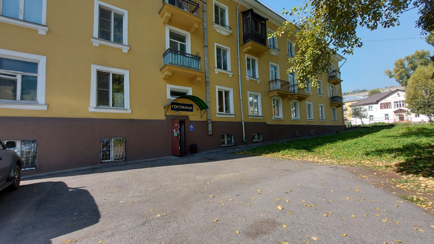 Фото отеля 2