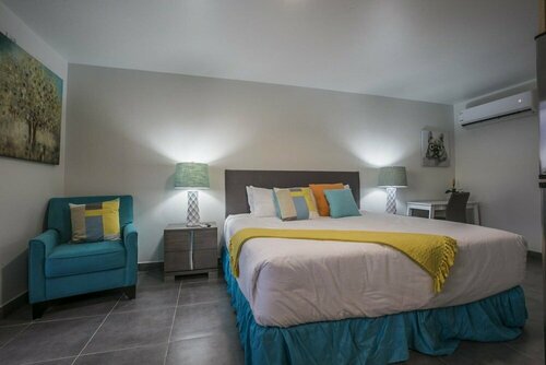 Гостиница Turibana Plaza Suite 12 в Ноорде