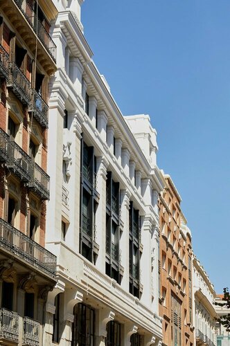 60 Balconies Iconic