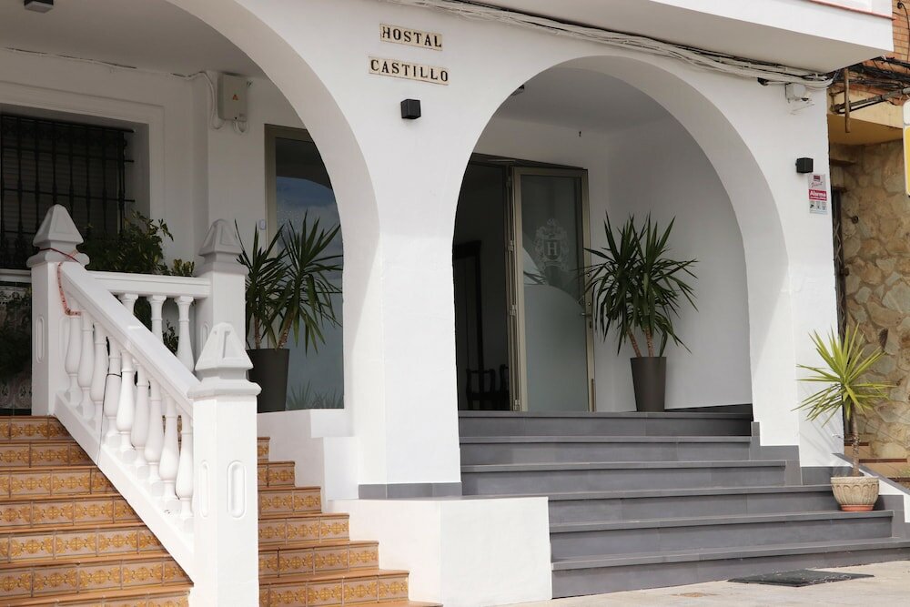 Фото Hostal Castillo