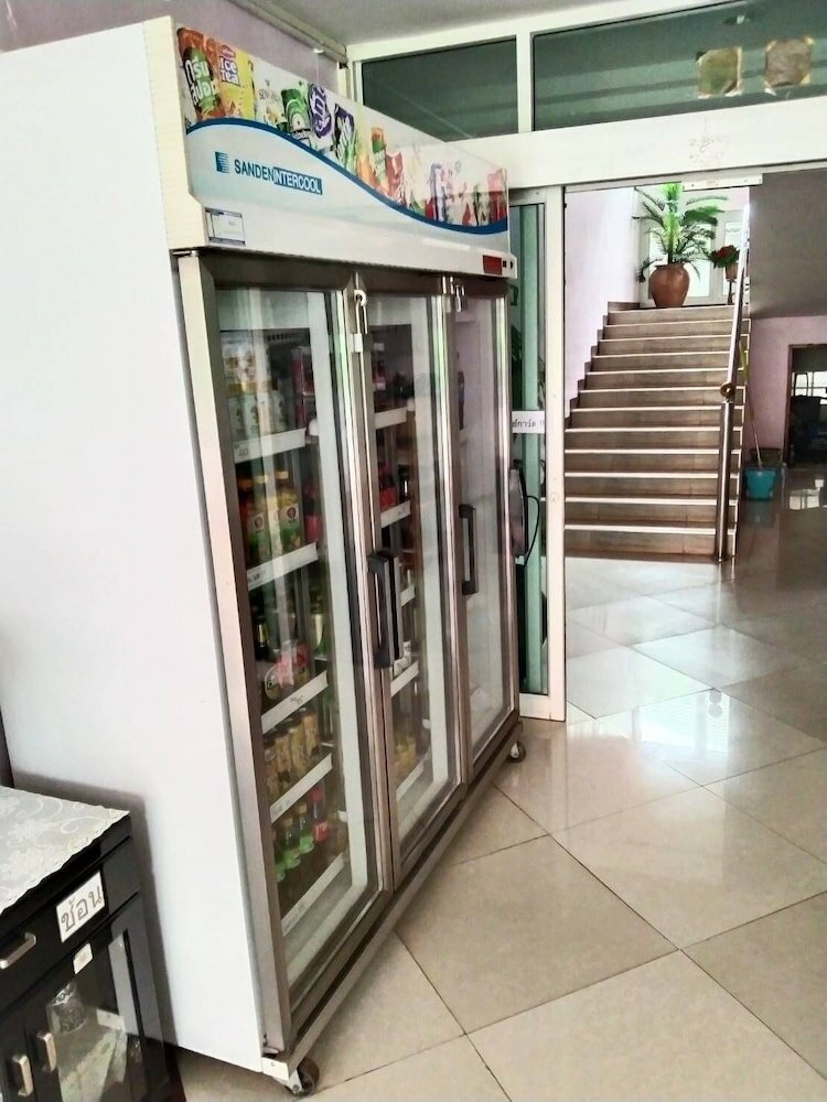 Фото OYO 75399 Choktipparat Place