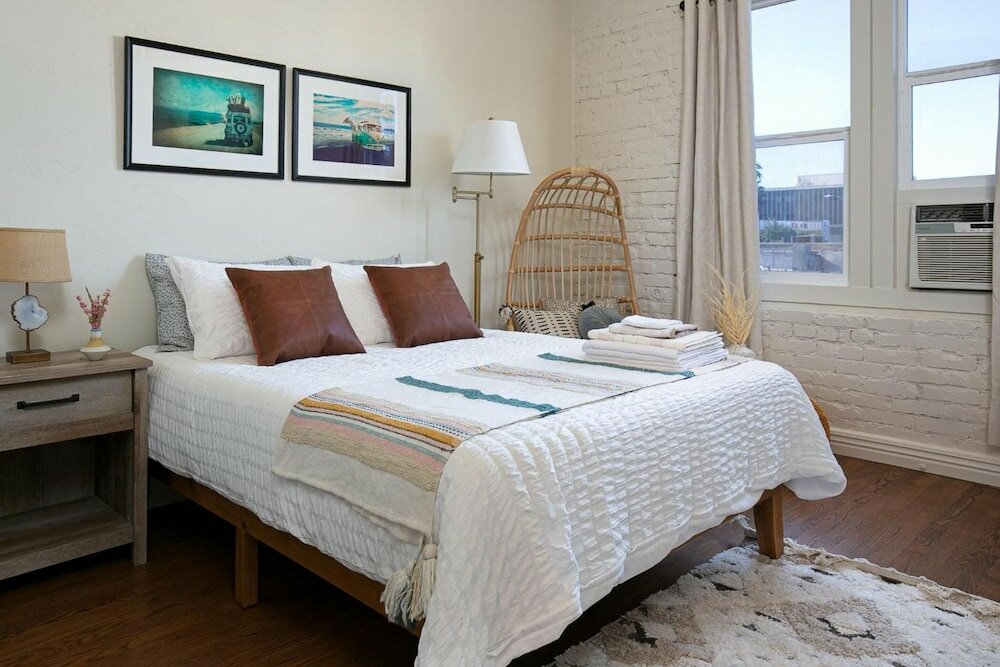 Фото Beautiful Studio Near Hollywood! Sleeps 2!