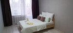 Resident na Riharda Zorge 44 (Rikharda Zorge Street, 44), short-term housing rental