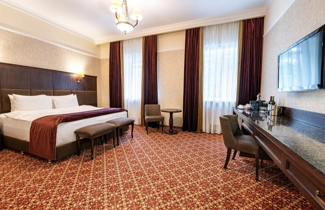 Фото Атташе