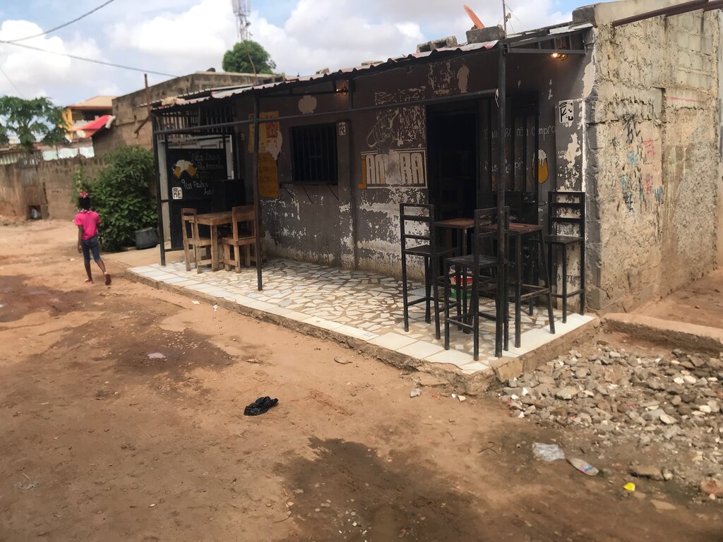 Cafe Jamba, Loanda, photo