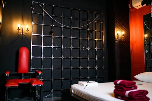 Иркутсктегі BDSM ұрып-соғу және простата массажы