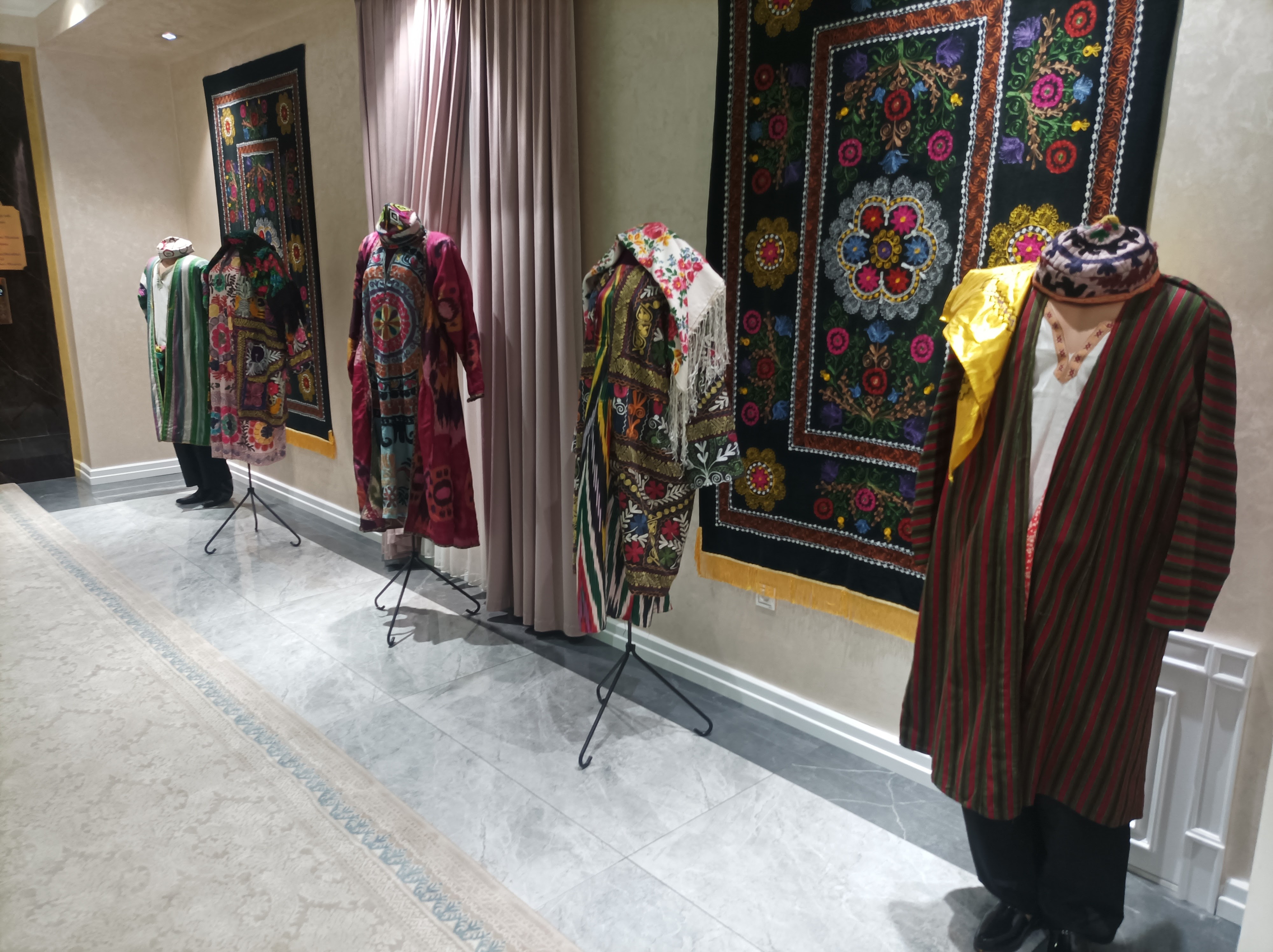 Фото Gabrielle International Hotel